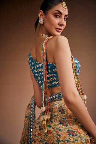 Beige Floral And Checks Printed Saree Set