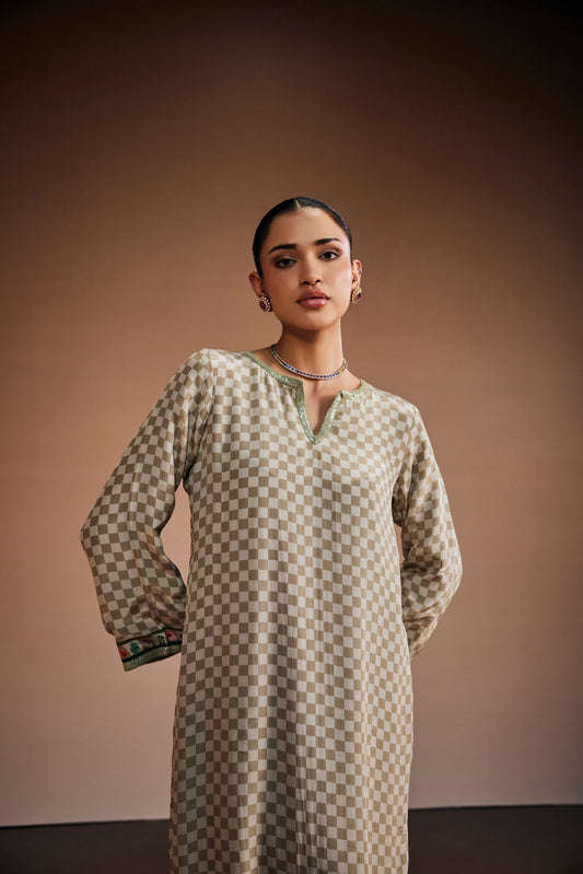 Flowing Straight kaftan inspired with intricate checks and floral border.